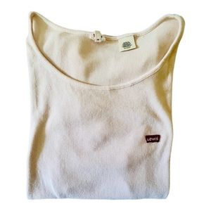 Levi’s Tee